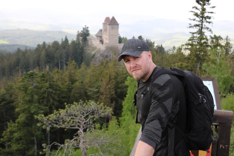 Hmmm není náhodou něco zajímavého i na druhé straně?